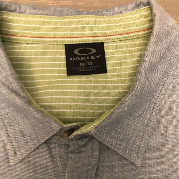 Oakley Button-Down - Picture 2 of 5